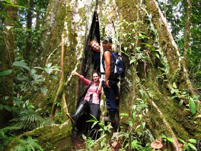 Grand Selva Lodge & Tours Тена Экстерьер фото