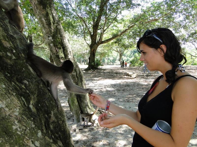 Grand Selva Lodge & Tours Тена Экстерьер фото