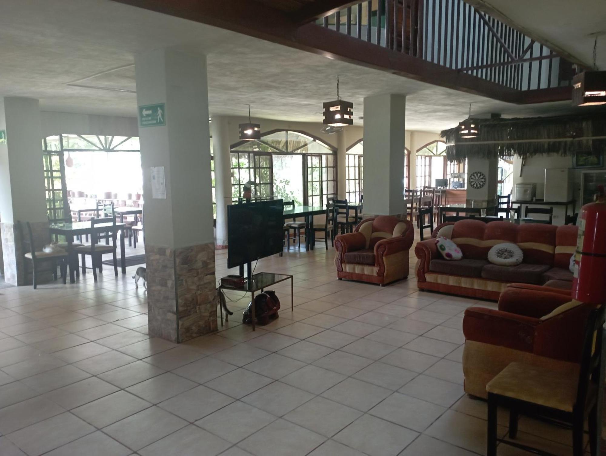 Grand Selva Lodge & Tours Тена Экстерьер фото