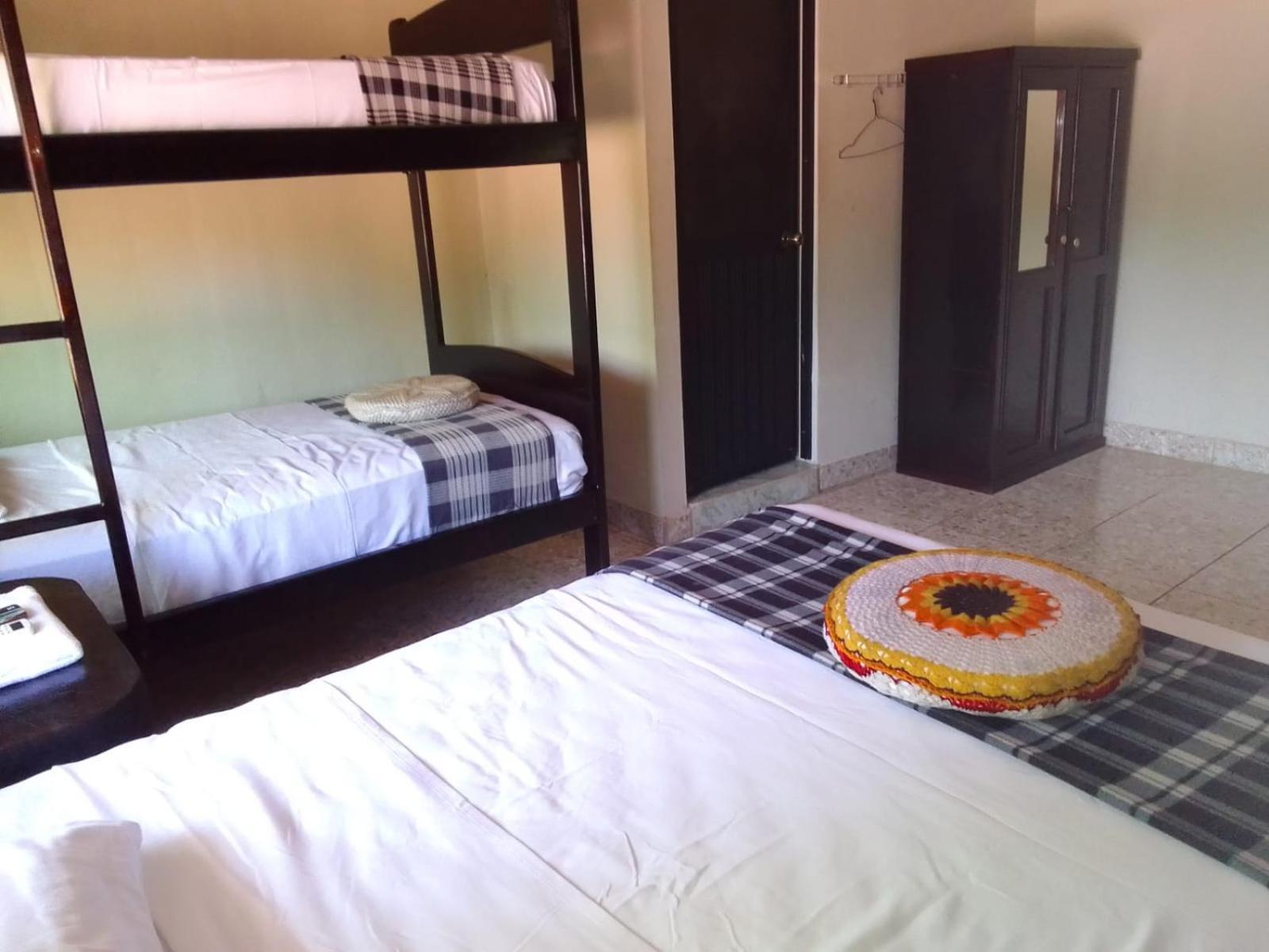 Grand Selva Lodge & Tours Тена Экстерьер фото
